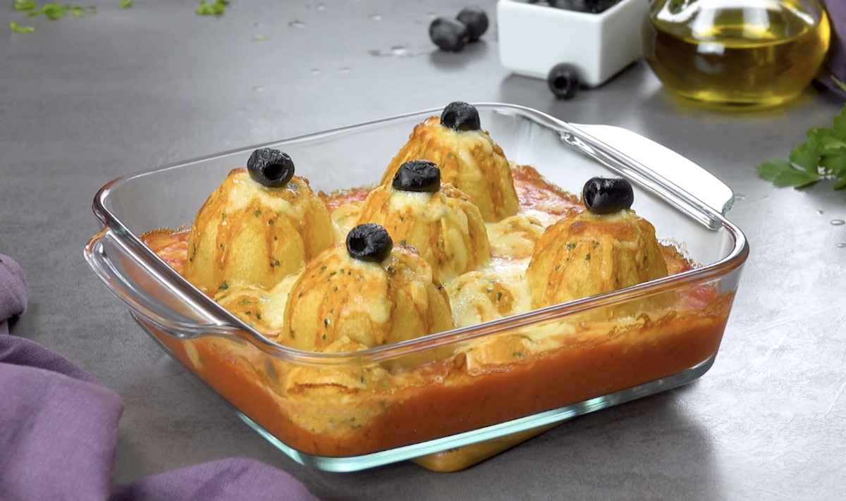 Blooming Potatoes Stuffed With Chicken Meatballs