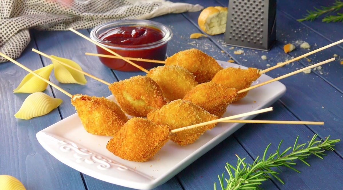 Fried Pasta Shell Bites Stuffed With Meatballs