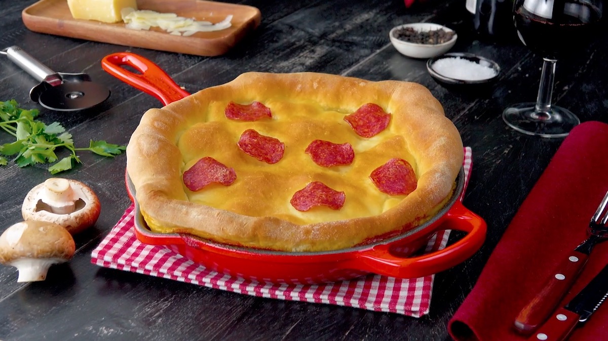 Deep Dish Pan Pizza