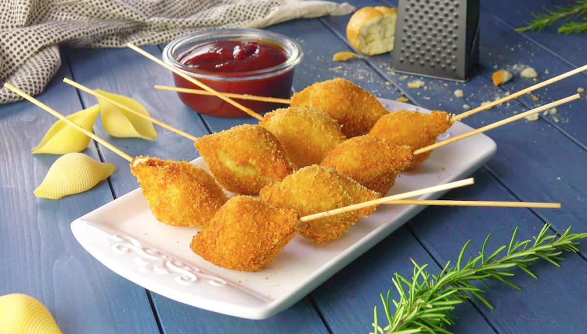 Fried Stuffed Pasta Pops