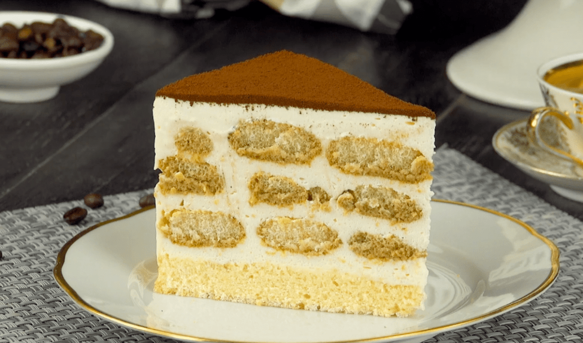 Royal Tiramisu Cake