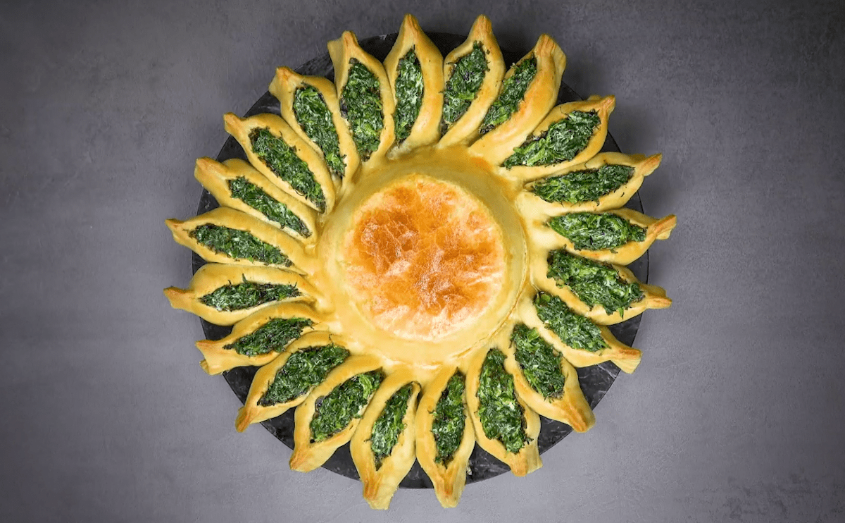 Spinach Ricotta Pastry Swirl