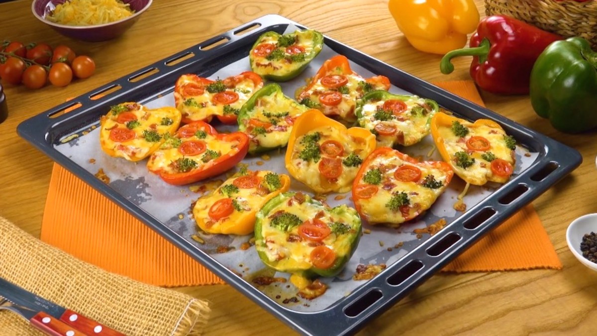 Stuffed Peppers 3 Ways: Pizza Peppers