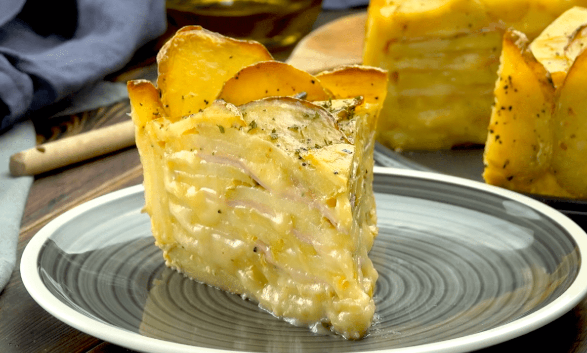 Scalloped Potatoes Cake