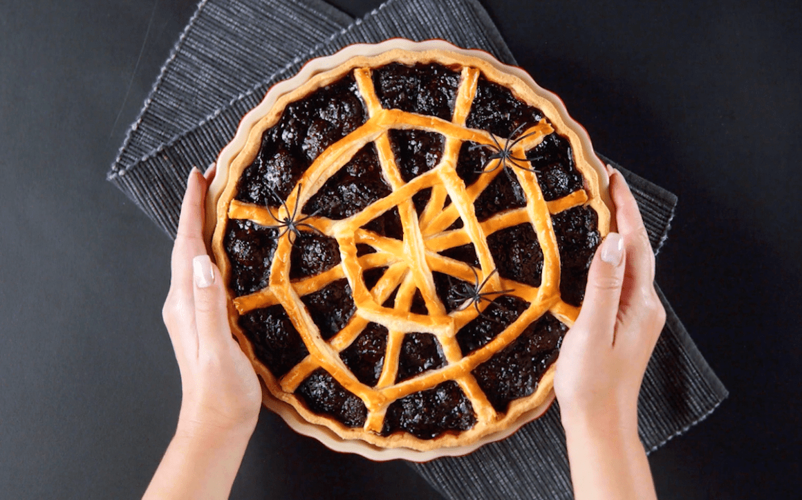 Halloween Spiderweb Pie