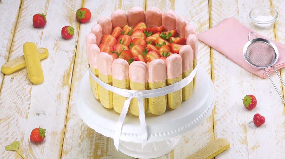 Strawberry Tiramisu Cake