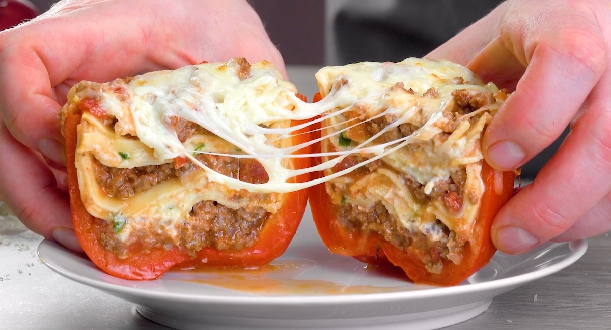 Lasagna-Stuffed Bell Peppers