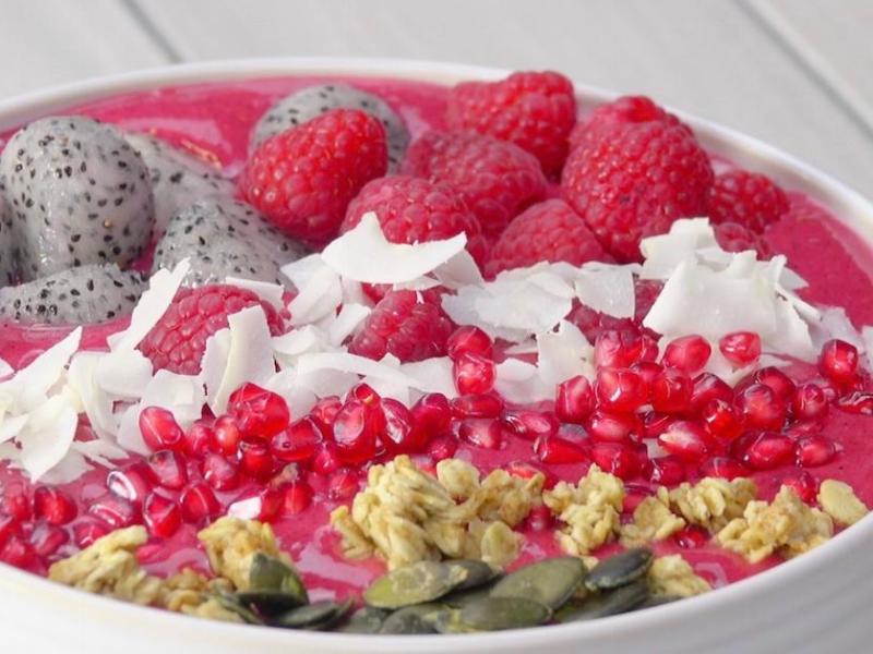 5 Super Healthy Smoothie Bowls