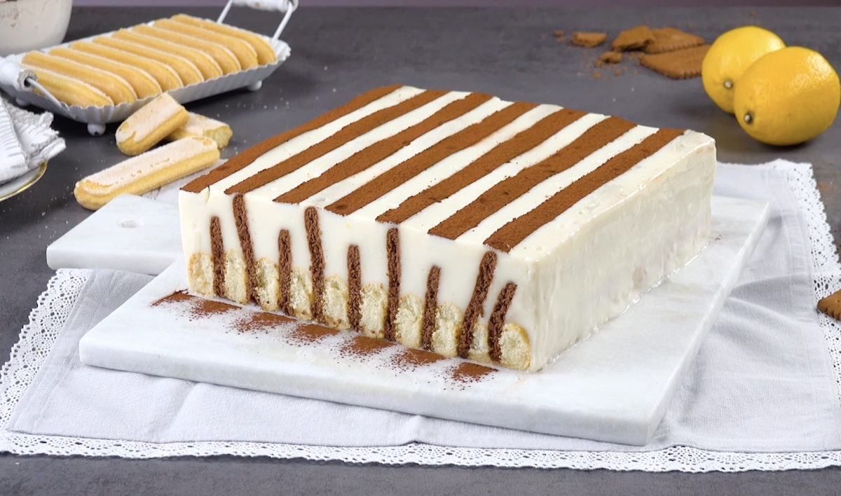 Vanilla Pudding Cake With Ladyfingers & Chocolate Cookies